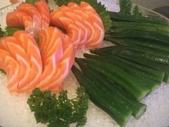 三文鱼拼秋葵-金汇酒楼(中山东区店)
