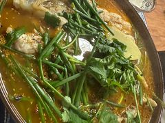 -鸡足缘·海稍鱼•野生菌火锅