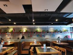 大堂-辣尚瘾·烤鱼·新川菜(交大直营店)