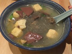 金陵鸭血粉丝汤-弄堂小笼包(西青中北永旺购物中心店)