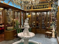 -秘密旅行Bonjour(黑金冠 江南西店)