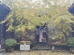 -喜鹊愉家酒店(郑州曼哈顿博览中心地铁站店)