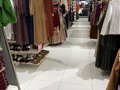 -优衣库(广州天河领展广场店)