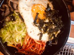 传统石锅拌饭-肉甲韩国木炭烤肉(新壹街1店)