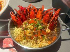 -龙巢盱眙龙虾·牛蛙·烧烤宵夜(八卦岭店)