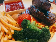 -WOLFGANG PUCK KITCHEN & BAR(迪士尼小镇店)