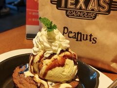 巧克力圣代-Texas Roadhouse(世纪汇广场店)