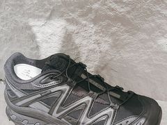 -SALOMON萨洛蒙(青岛海信店)