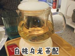 日本白桃乌龙茶配饼干-春树下·树屋花房西餐厅(罍街AS1980店)