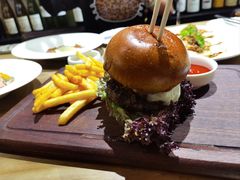-LESCEDARS Brasserie Bistro香柏树
