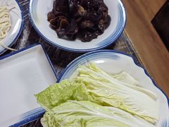 -乳仔牛牦牛汤锅 烤羊排(松潘古城店)