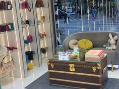 -奢物·巴黎站奢侈品回收寄售