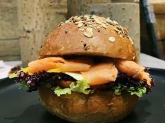 -房角石咖啡与书(吉大南校店)