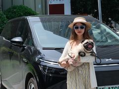 -小鹏汽车体验中心(苏州龙湖狮山天街店)