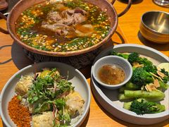 -SHAN山(前滩太古里店)