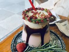 花环-BE NORMAL CAFE(霞溪路店)