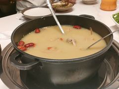 -汤宴·参须肚包鸡(南京路店)