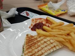 -西沃古尔·拉姆古兰爵士国际机场