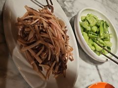 -渝信川菜 · 川味家常菜(财富购物中心店)
