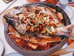 -鸣记脆皮烤鱼·海鲜烤鱼(三八广场店)