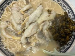 -明呈黄鱼面馆(斜土路店)