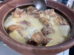 -明本湛江鸡•海鲜小厨(陈家祠店)