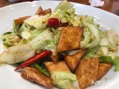 包包菜炒馕-巴依老爷新疆美食(常营店)