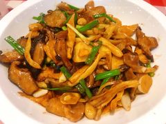 橄榄油炒三种蘑菇-西贝莜面村(双井店)