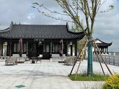 -上海滴水湖皇冠假日酒店