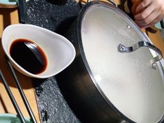 -洪氏嗨捞·广东猪肚鸡·椰子鸡火锅(西咸万象城店)
