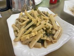 -天乐农家鱼头王(天目湖店)