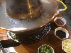 -琥珀老六龙虾(四里河店)
