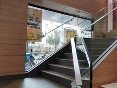 -麦当劳(乳山路店)