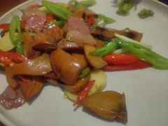 腊肉炒小金瓜-紫滇源云南生态菜(丹凤街店)