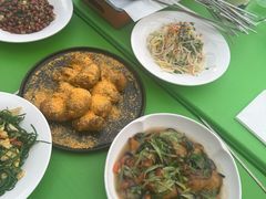 -小河公主秘制烤羊腿(小绿谷店)