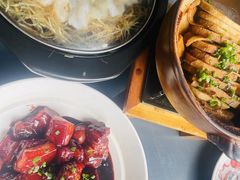 -江宴渔村·鱼鲜土菜(紫荆广场店)