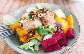 Protein Muscle-Building Salad