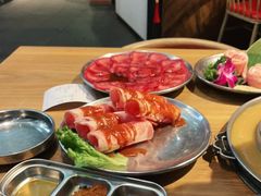 -青瓦炭韩潮烤肉(花园道店)