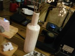 -彳亍咖啡·这里(水湾路店)