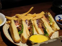 -满满初牛·炭烧牛肉专门店(国大店)