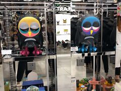 -泡泡玛特POPMART(侨福芳草地店)