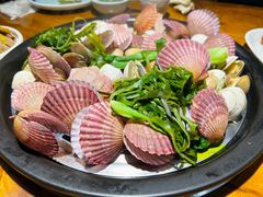 一筐蛤蜊-三个渔夫·蒸汽海鲜(小白楼店)