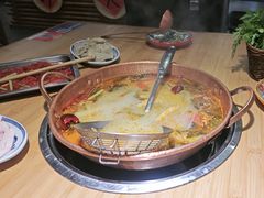 酸辣锅底-洱火云南酸菜牛肉火锅(石景山当代商城店)