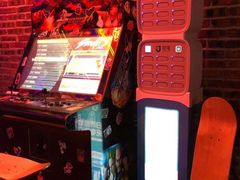 -UP嘻哈酒吧(粉巢店)