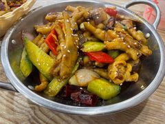 -江城燕子大排档(江汉路步行街店)