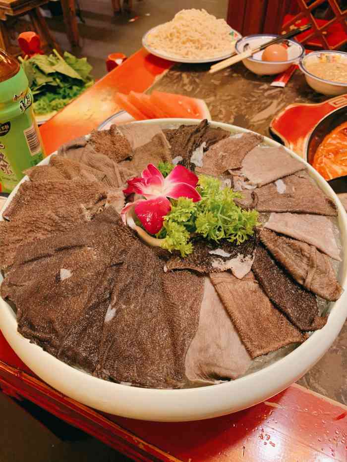 蜀香楼成都火锅-"带着父母出来玩,因为都是贵州人,来了几天.