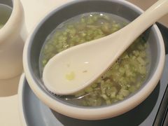 -左庭右院鲜牛肉火锅(金山万达店)