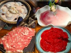 -老牌坊云南鱼豆花火锅(爱建店)