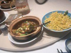 -八府香鸭·啫啫煲(华山路店)