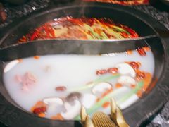 大骨鸳鸯锅-蜀大侠火锅(四川北路店)